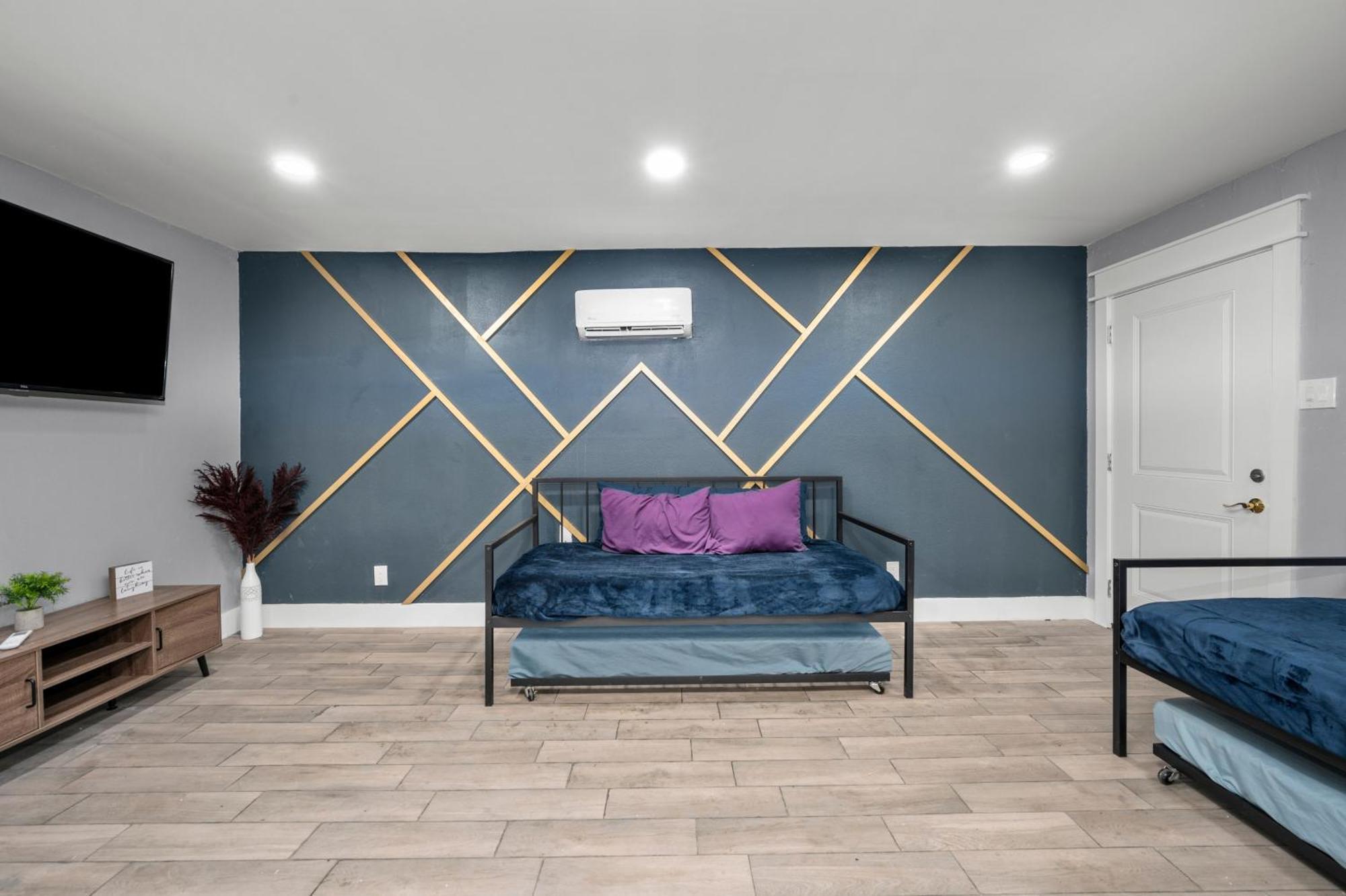 Comfortable 2Br Uptown Escape With Free Park Houston Extérieur photo