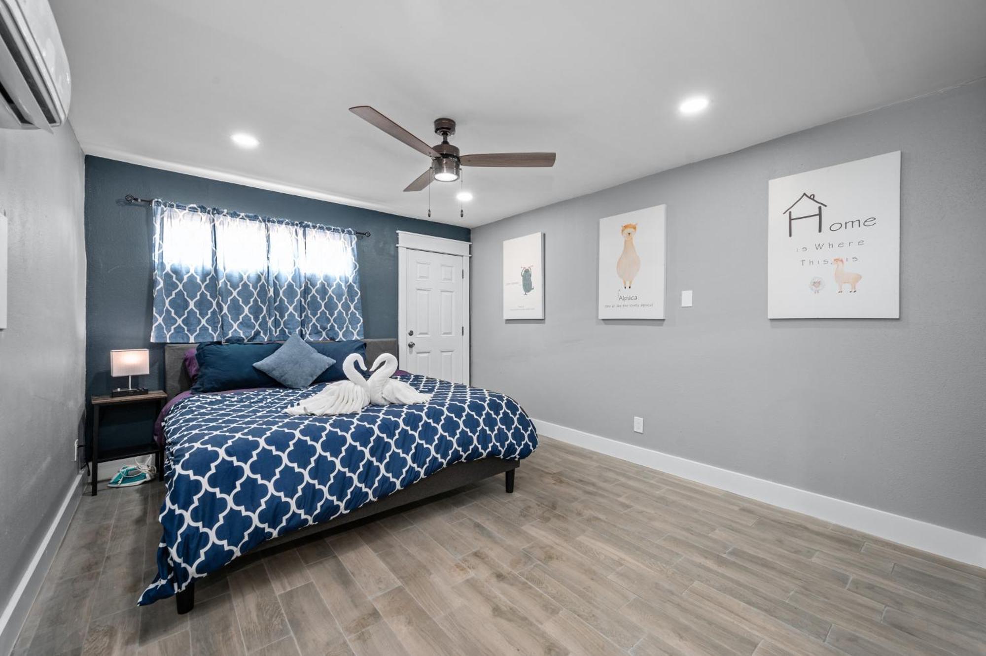 Comfortable 2Br Uptown Escape With Free Park Houston Extérieur photo