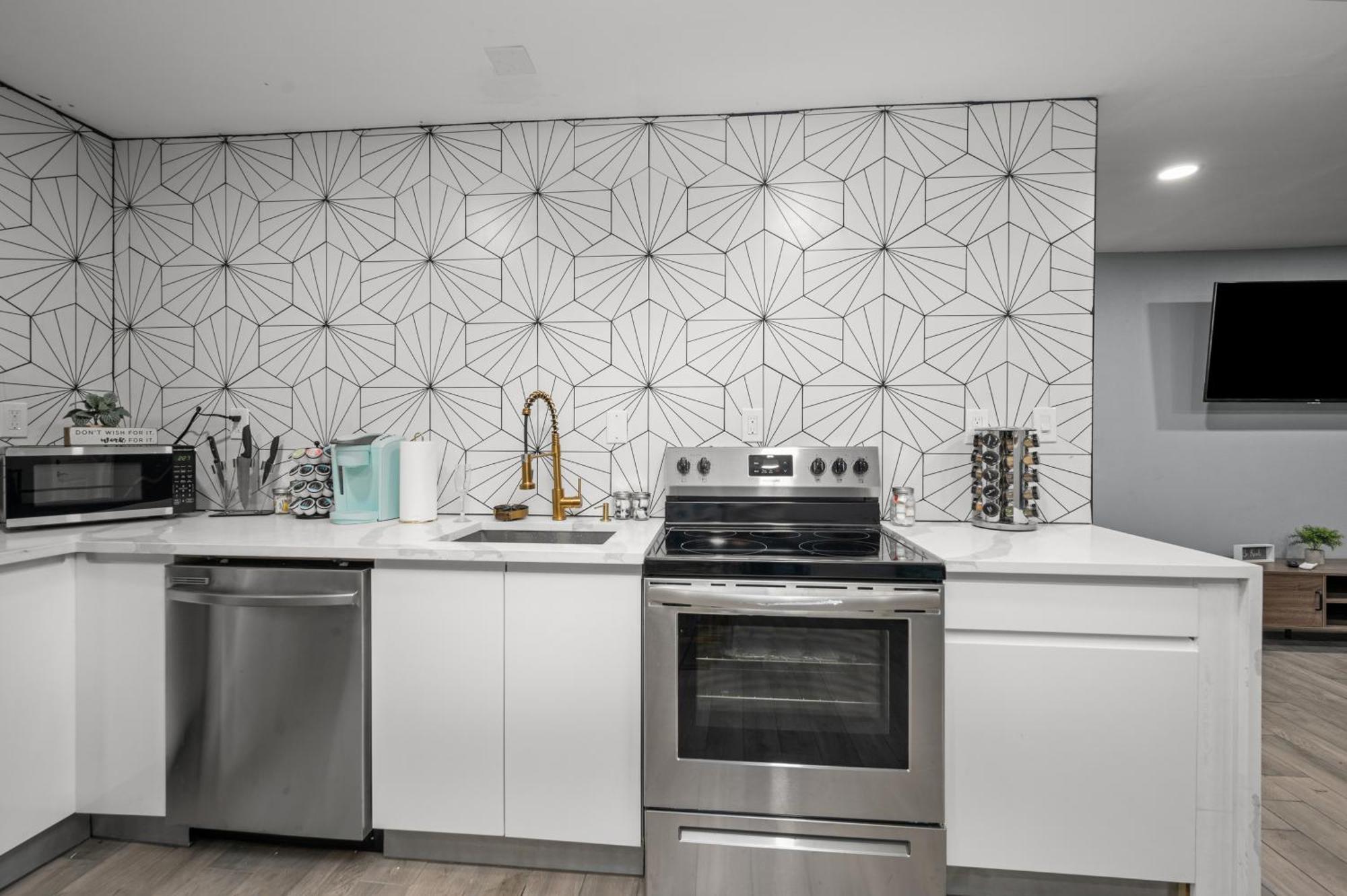 Comfortable 2Br Uptown Escape With Free Park Houston Extérieur photo